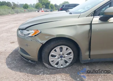 2013 Ford Fusion S z USA, uszkodzony, nr VIN 3FA6P0G7XDR181144